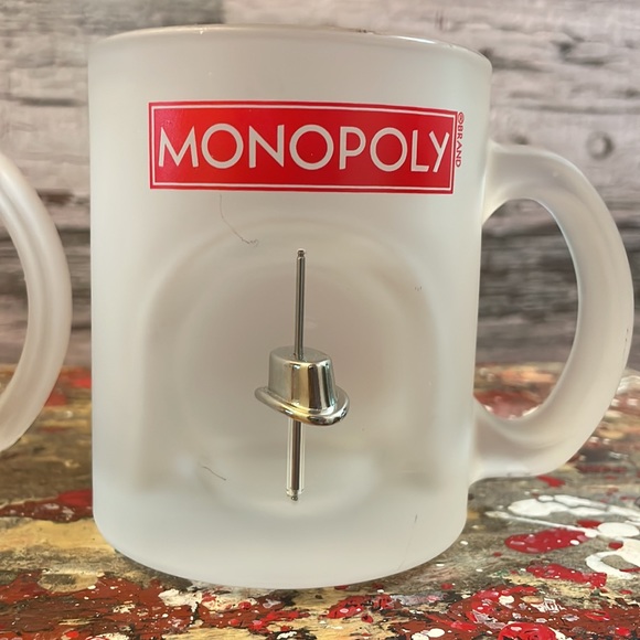 (Set of 2) Monopoly Frosted Glass Mugs with Spinning Hat Piece - Picture 3 of 12